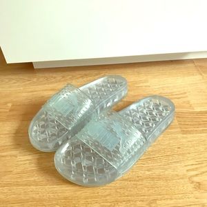 Fenty PUMA by Rihanna jelly slides